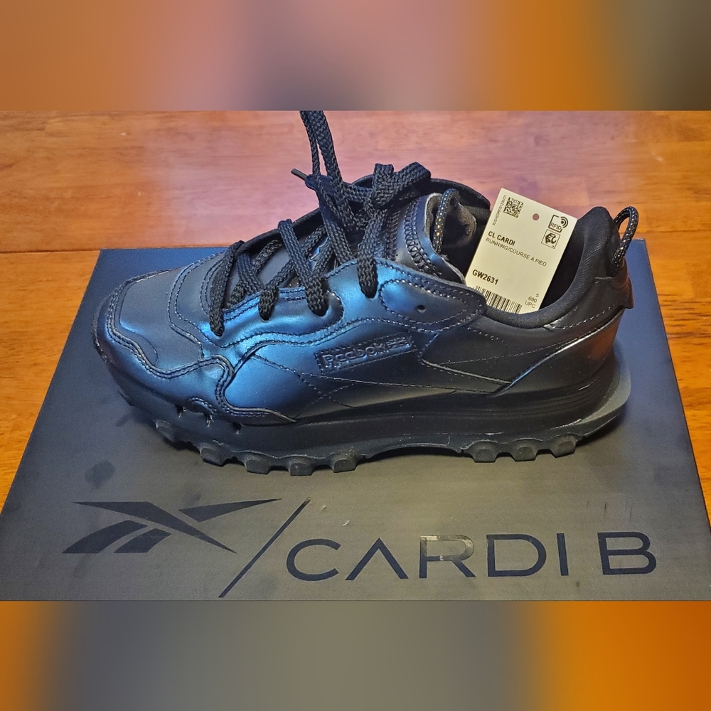 Reebok Sneakers